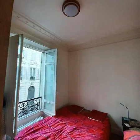 Proche Arc Triomphe